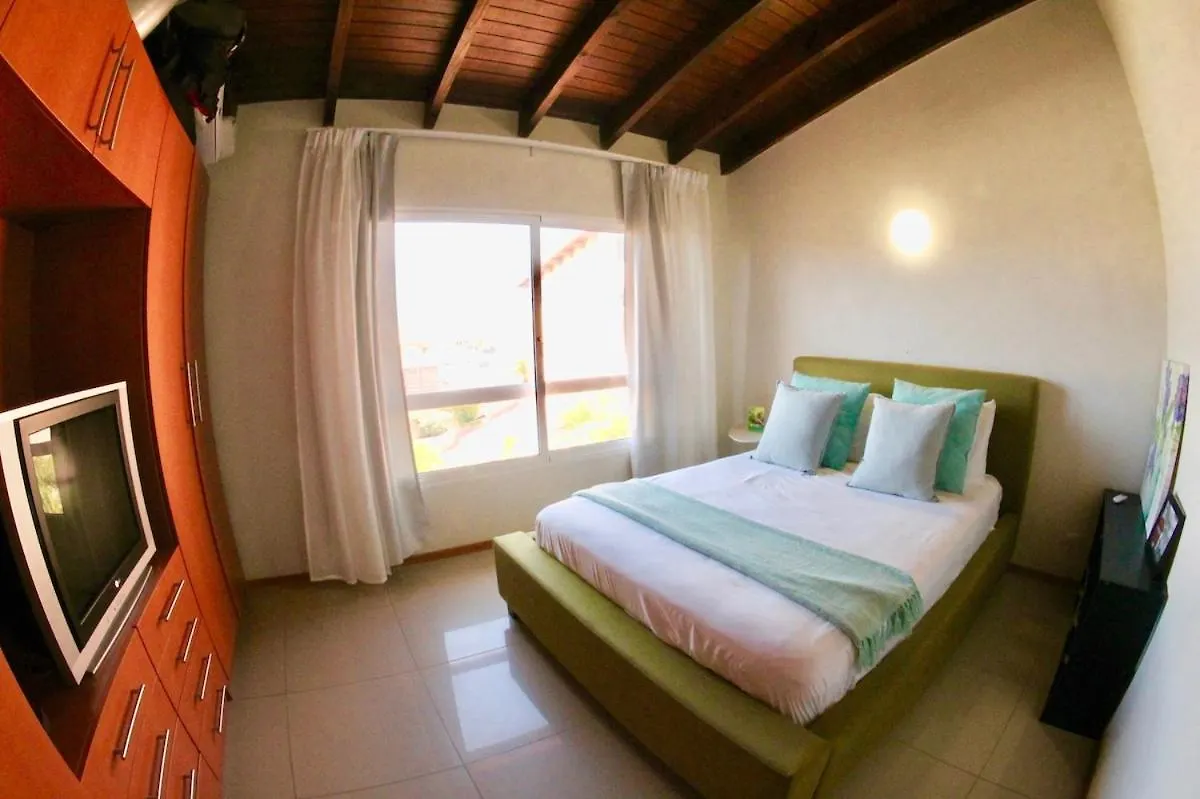 Eagle Beach Luxury House, Walking Distance To The Beach Palm Beach