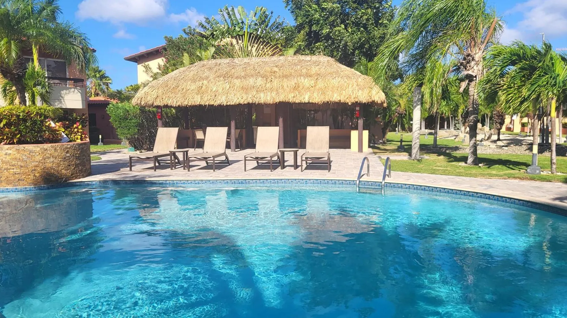 Eagle Beach Luxury House, Walking Distance To The Beach Palm Beach